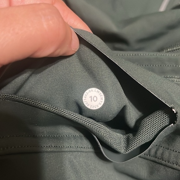 Lululemon Base Pace High-Rise Reflective Tight 25"
Smoked Spruce Green 10 - Picture 10 of 10